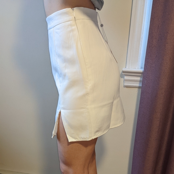NWT, Missguided Dressy White Pencil Lined Mini Skirt With 2 Front Slits. Size 4 - Picture 7 of 16
